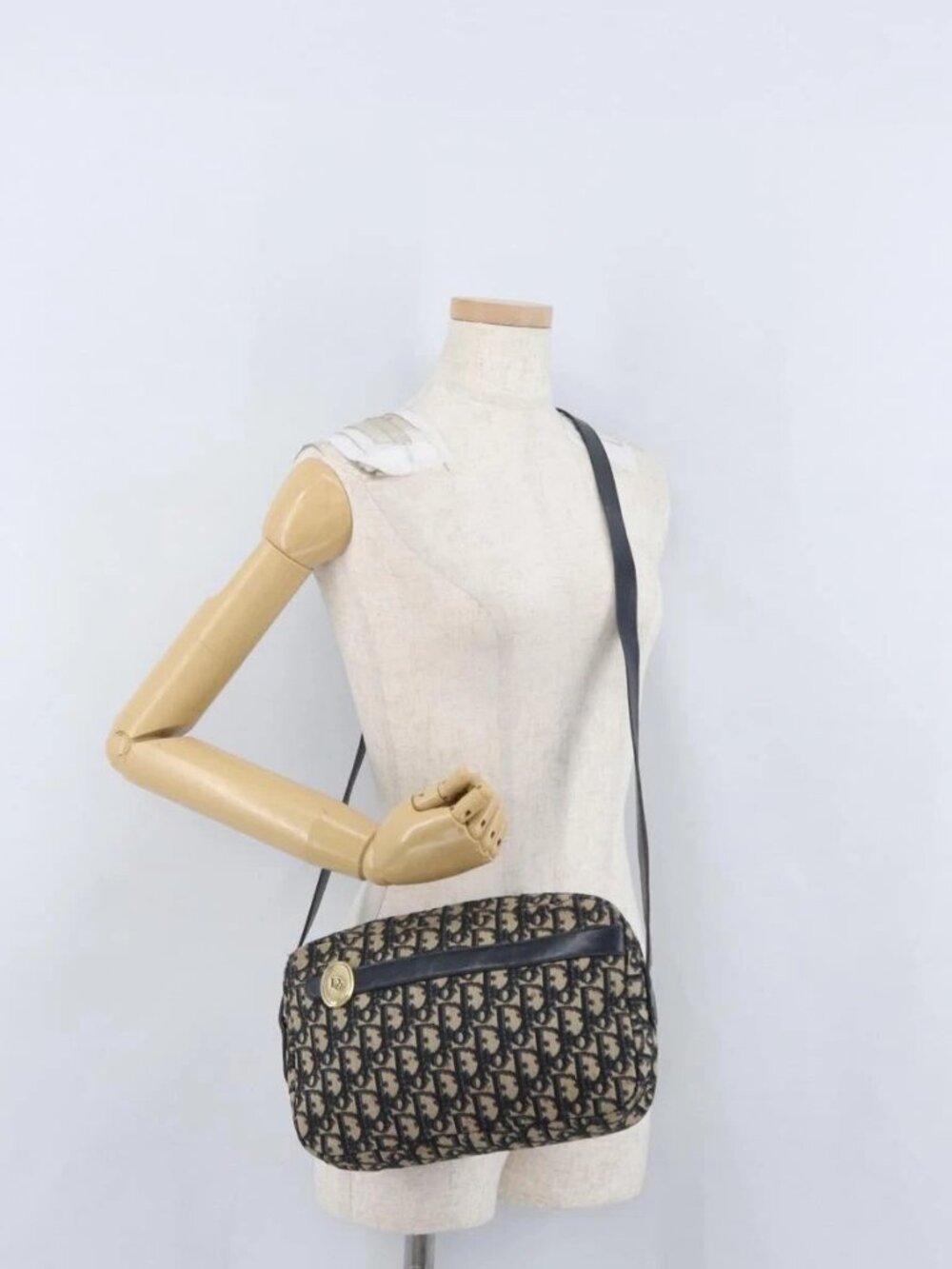 Christian Dior Trotter Canvas Shoulder Bag Navy Gold Auth 166990